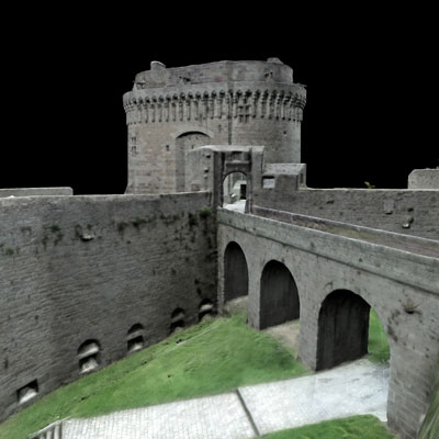 Le chateau de Dinan 1600 Photos, 10 jours de calcul, 7 millions de polygones, texture de 16000 pixels. Réalisé avec Pentax K3 (24 Mo) monté sur perche de 12 mètres